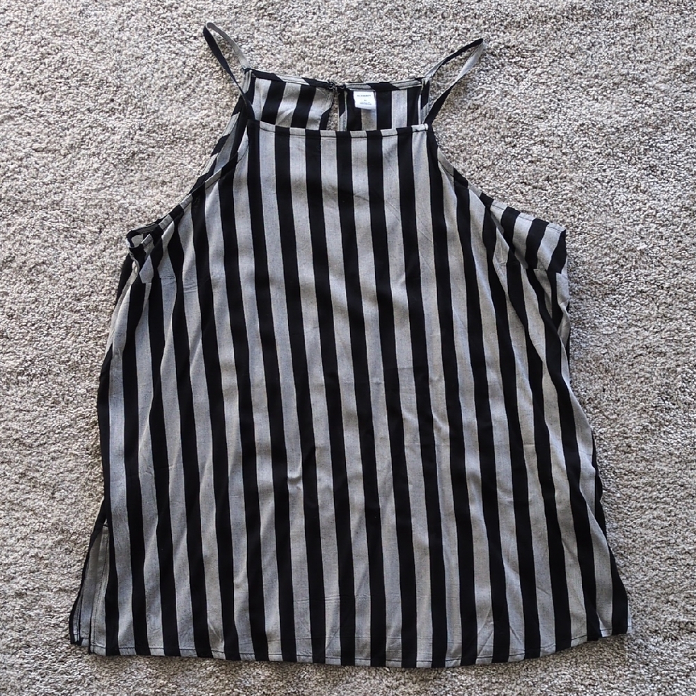 NWOT Old Navy Black And Gray Stripe Tank Size Medium